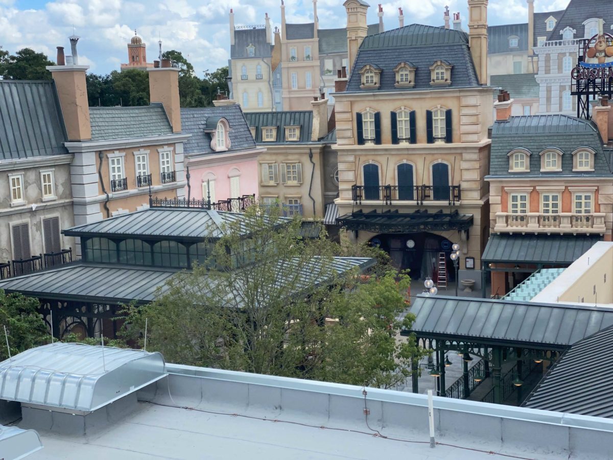 10-11-france-pavilion-update-50-5707831