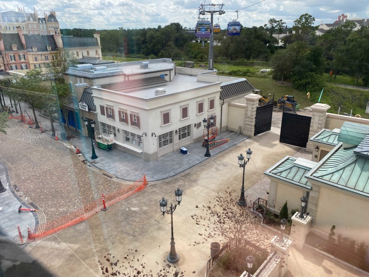10-11-france-pavilion-update-55-6276303