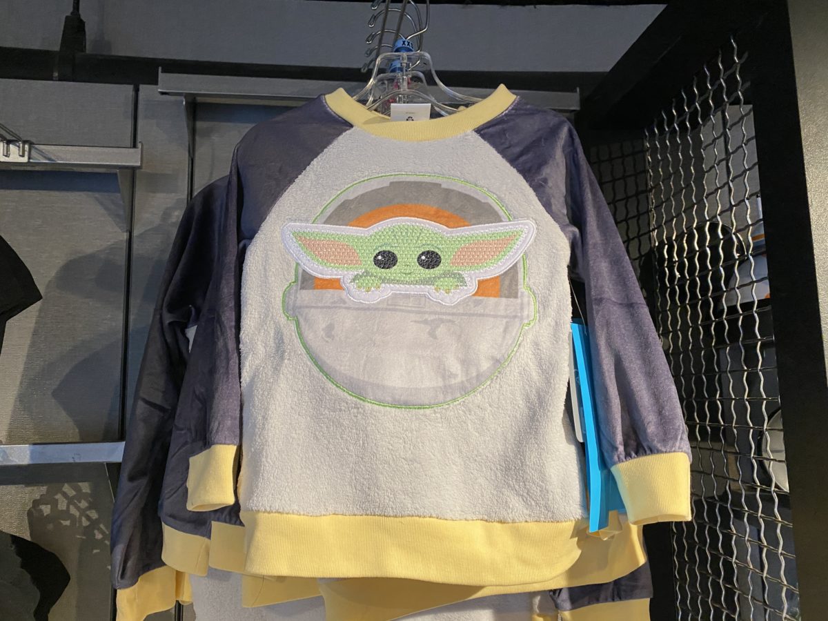 baby-yoda-youth-pajamas-top-epcot-10272020-8683285
