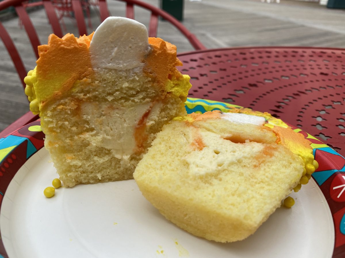 boardwalk-bakery-candy-corn-cupcake-cross-section-2-10262020-6127910