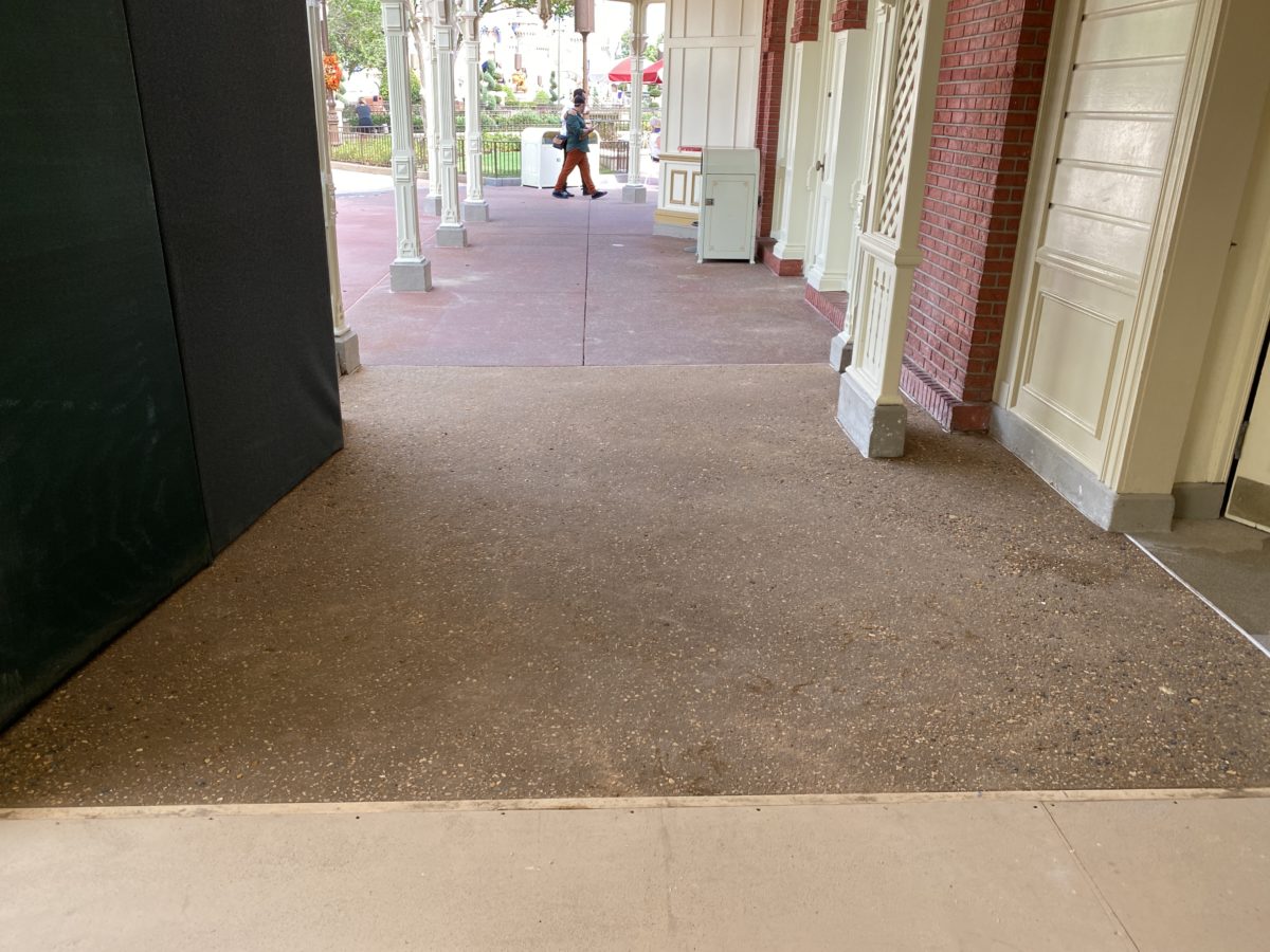 caseys-corner-restrooms-new-concrete-magic-kingdom-10292020-8916861