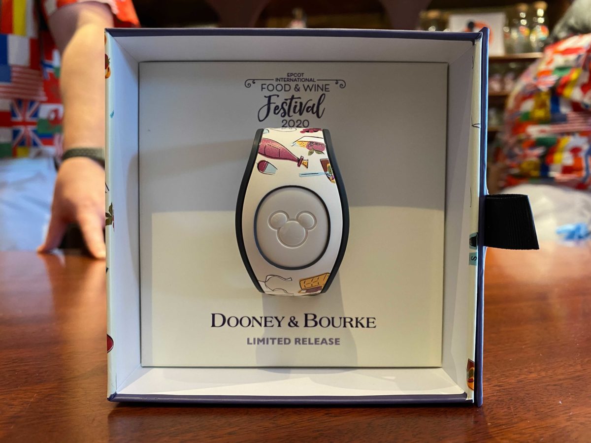 dooneyburkefwmagicband_front-6897776