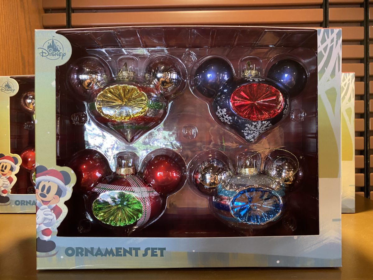 glass-christmas-ornaments-set-magic-kingdom-10152020-9147258