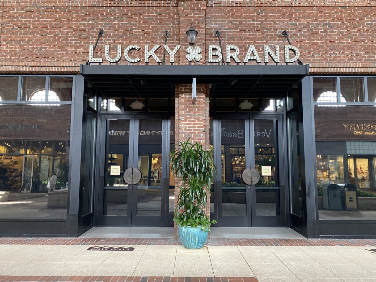 lucky-brand-closed-disney-springs-10282020-1832050
