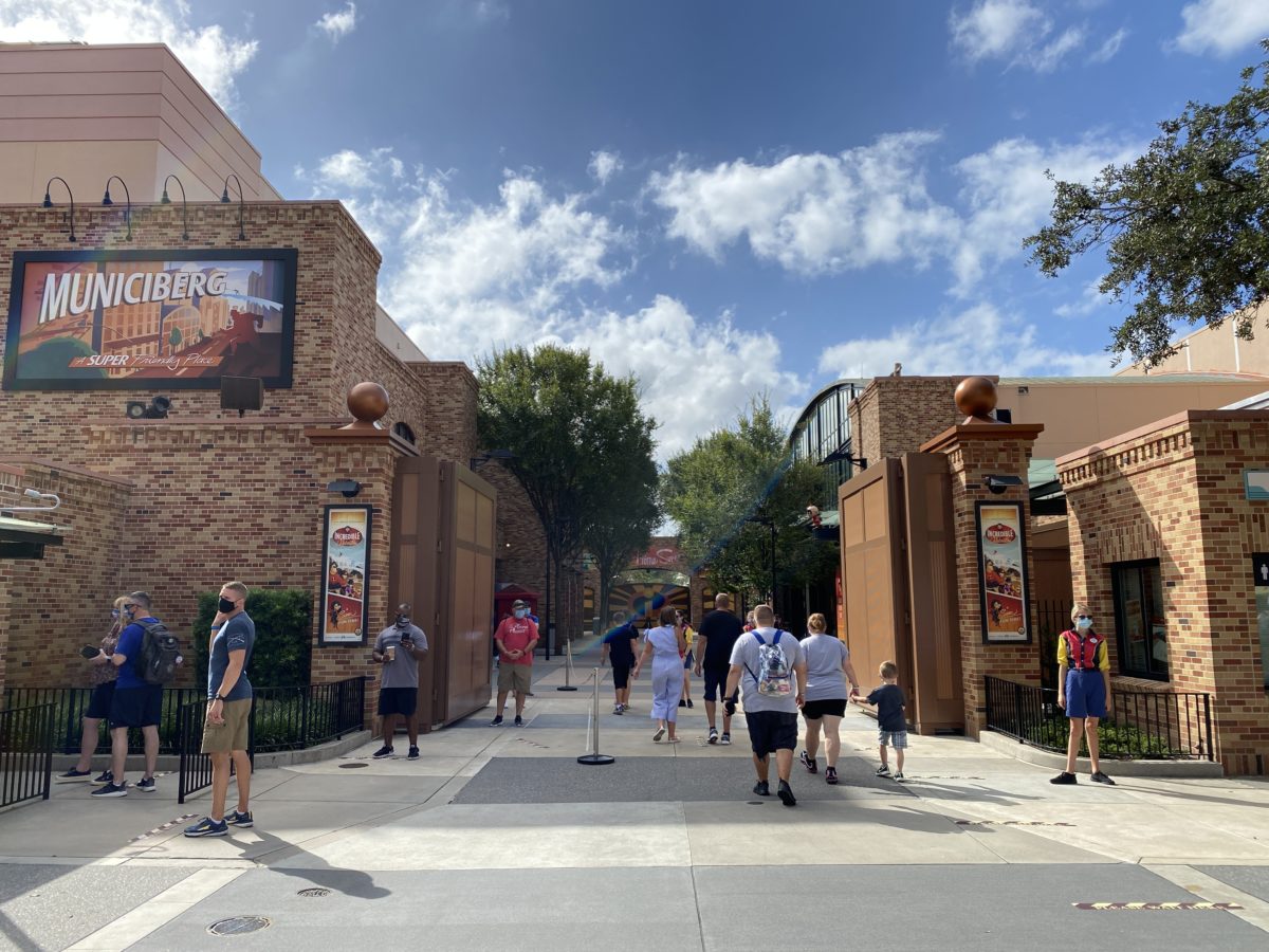 municiberg-open-for-holding-lines-hollywood-studios-10192020-2247563
