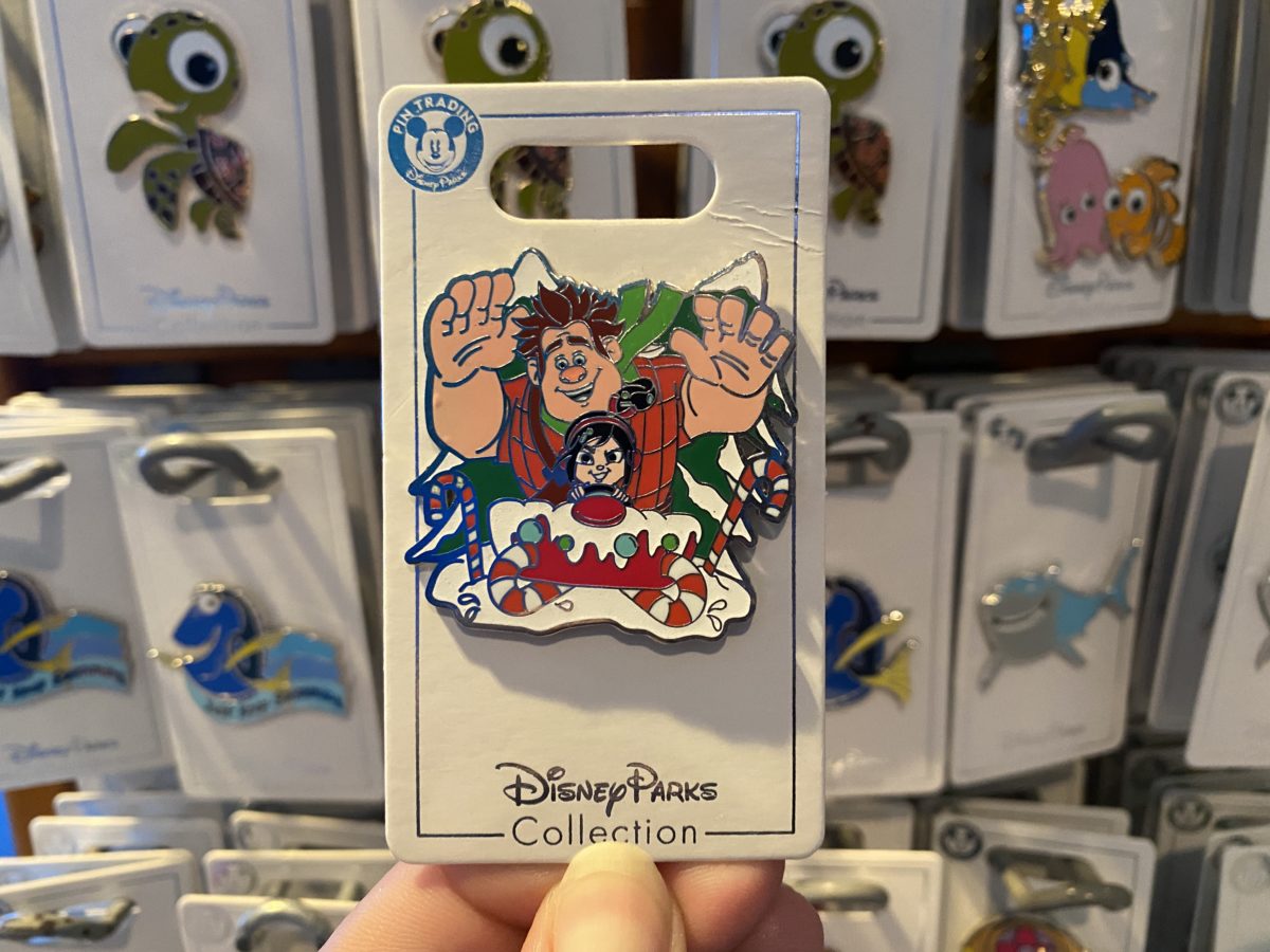 open-edition-ralph-christmas-pin-epcot-10272020-1839584