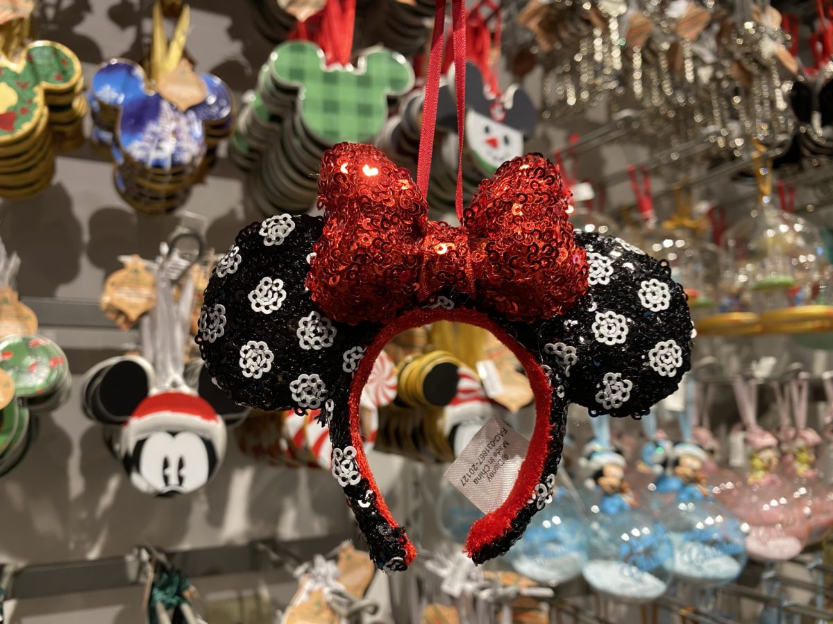red-and-black-polka-dot-ear-ornament-epcot-10232020-6651286