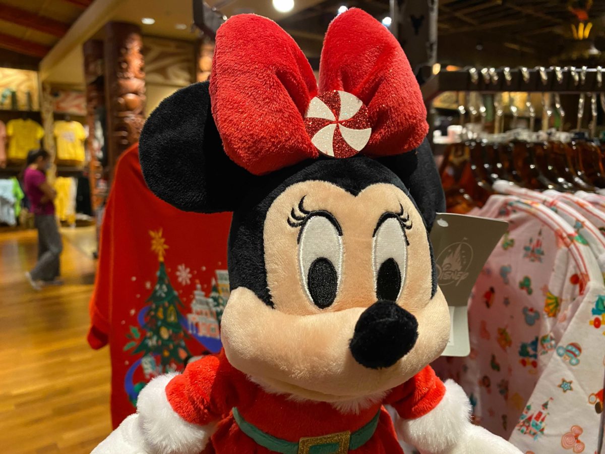 disney-parks-xmas-merch-oct-21_18