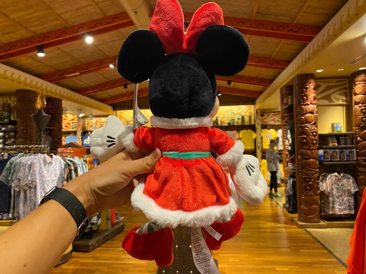 disney-parks-xmas-merch-oct-21_19