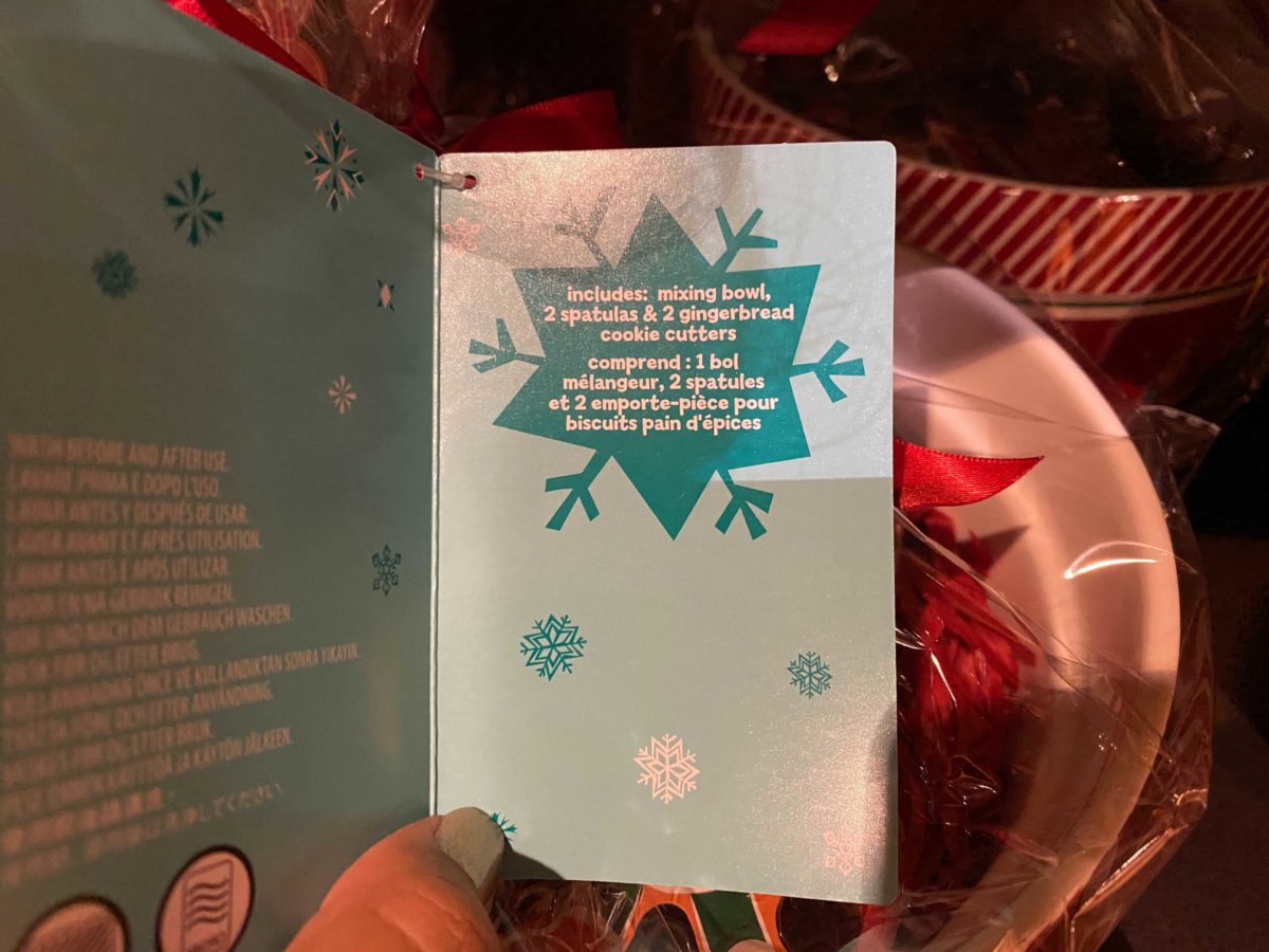 disney-parks-xmas-merch-oct-21_49