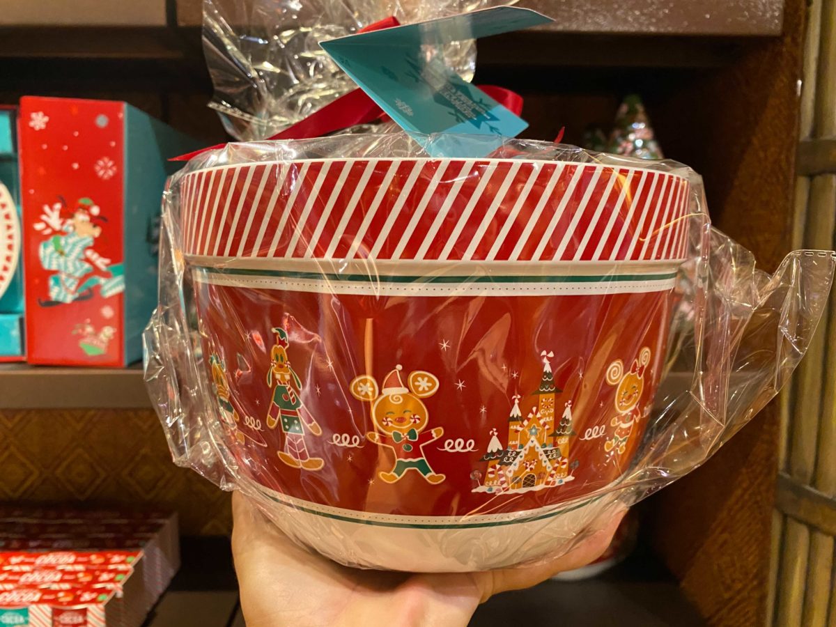 disney-parks-xmas-merch-oct-21_53