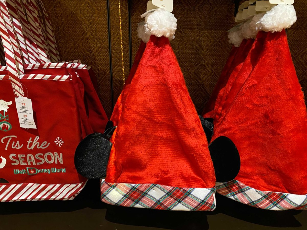 disney-parks-xmas-merch-oct-21_69