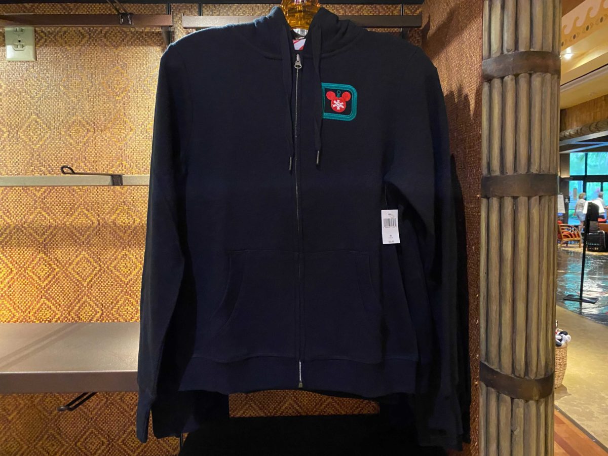 disney-parks-xmas-merch-oct-21_77
