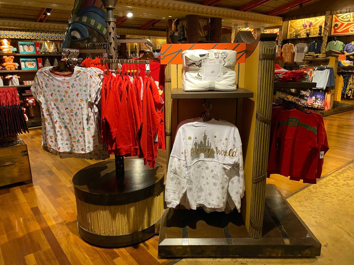 disney-parks-xmas-merch-oct-21_81