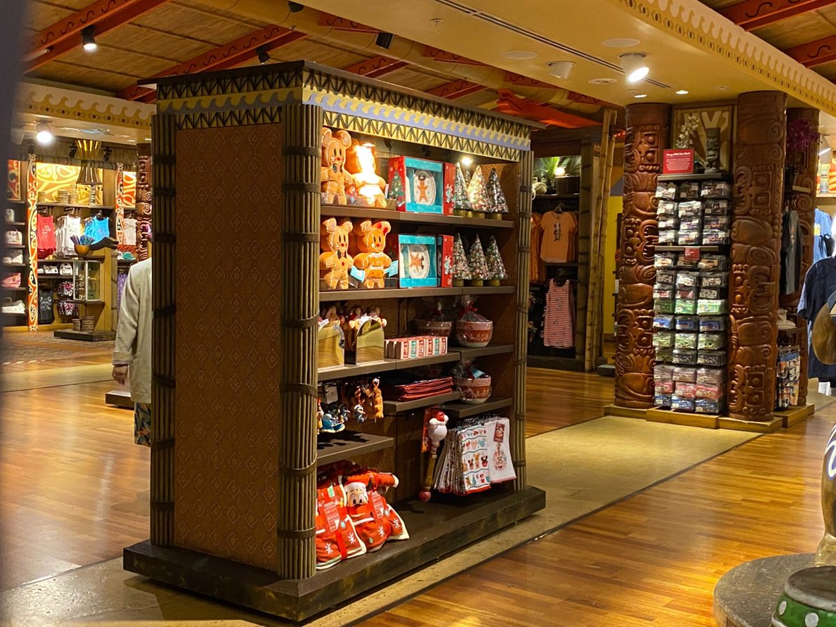 disney-parks-xmas-merch-oct-21_88