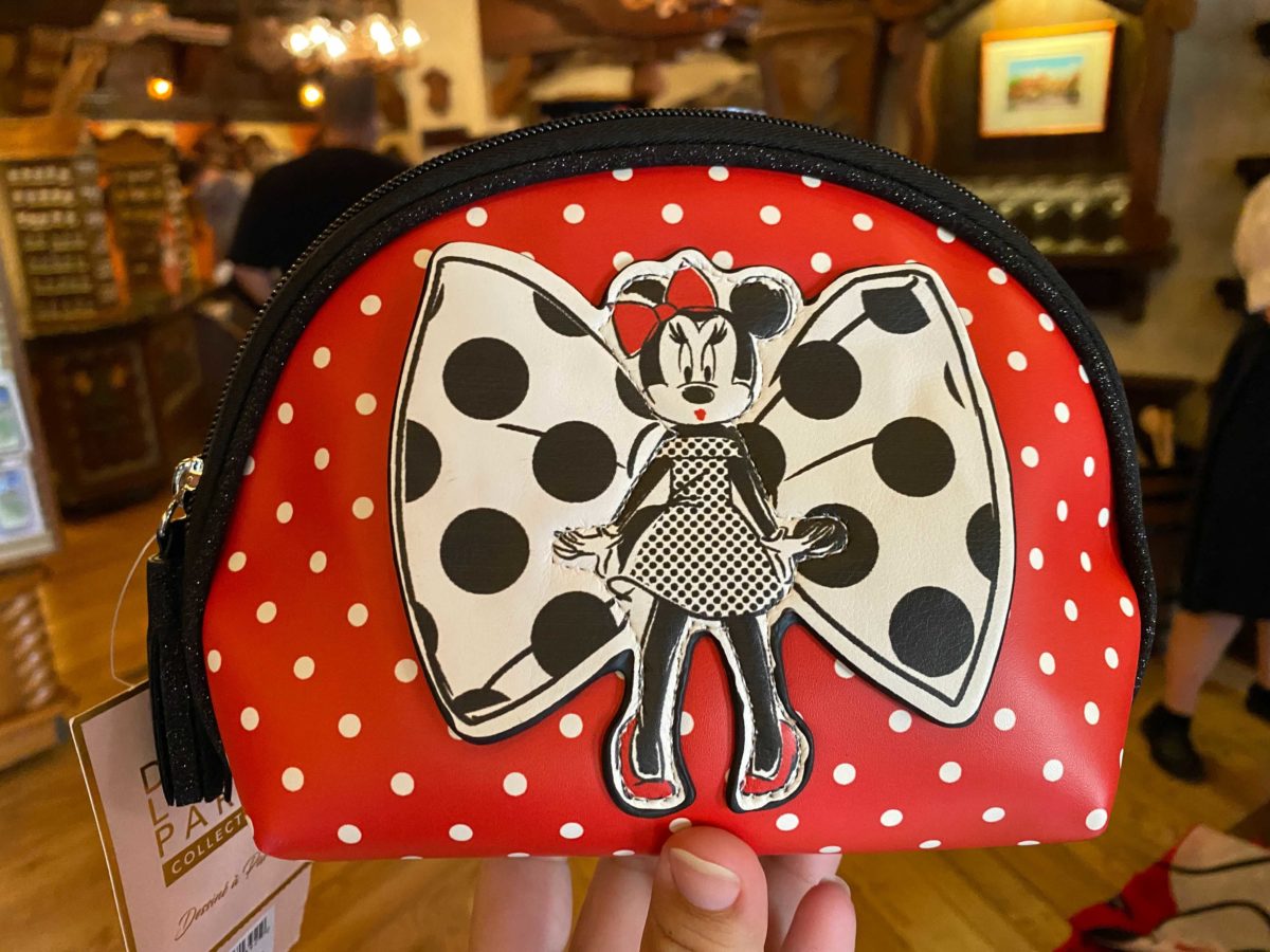 disneyland-paris-minnie-mouse-collection-8
