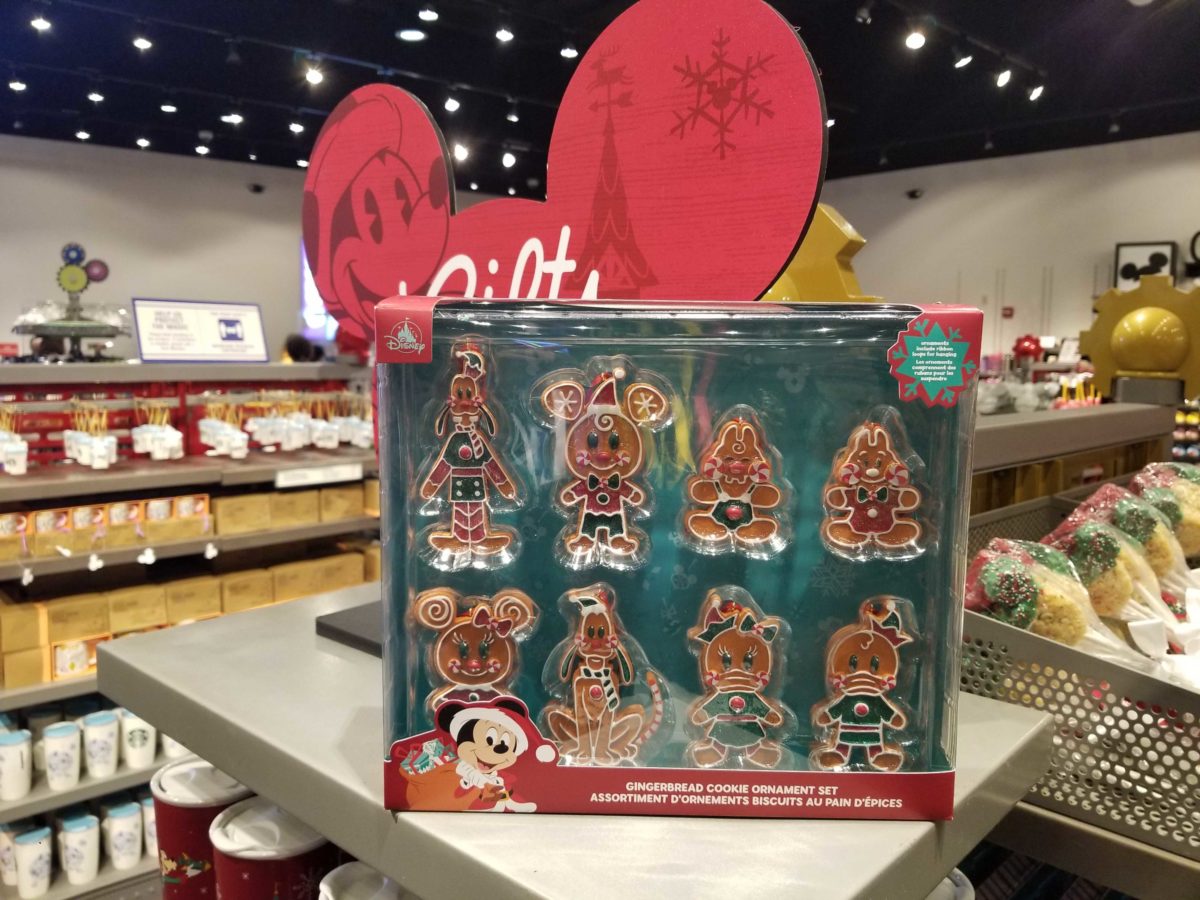 mickey gingerbread plush 2020