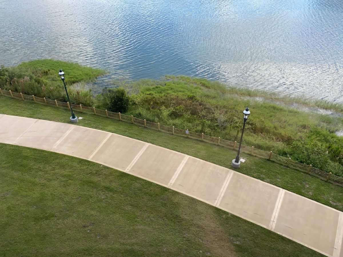 grand-floridian-walkway-9