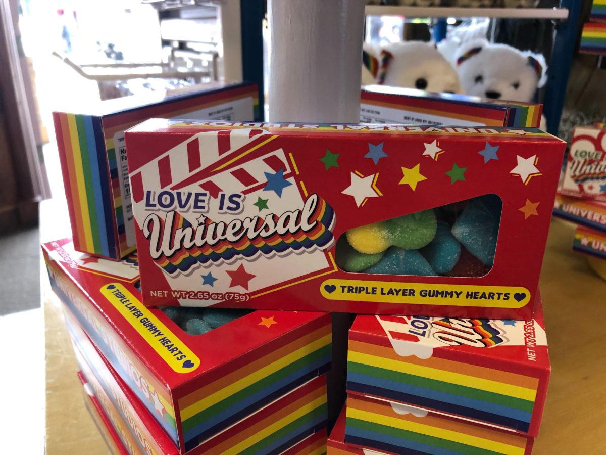 love-is-universal-pride-candy-san-francisco-candy-co-universal-studios-florida-5