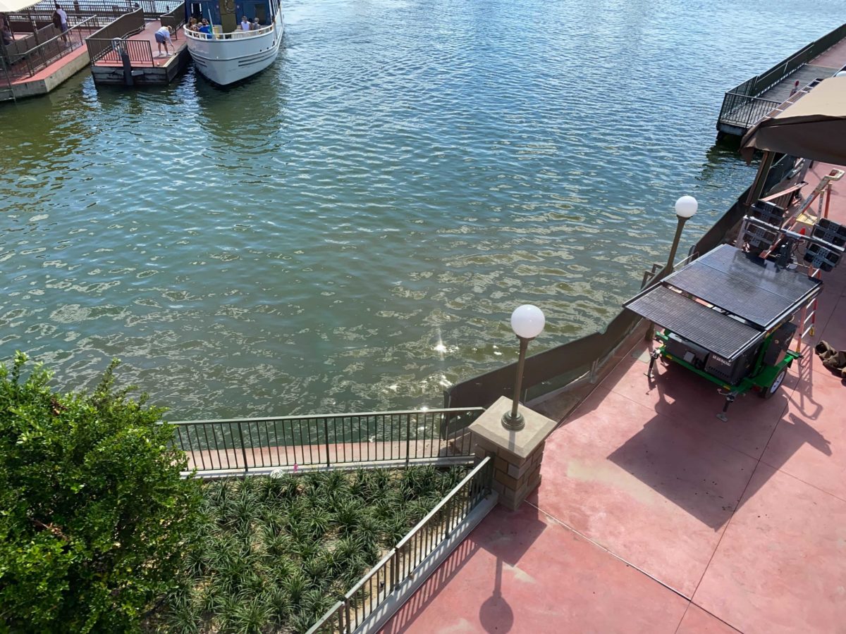 magic-kingdom-dock-10-12-11