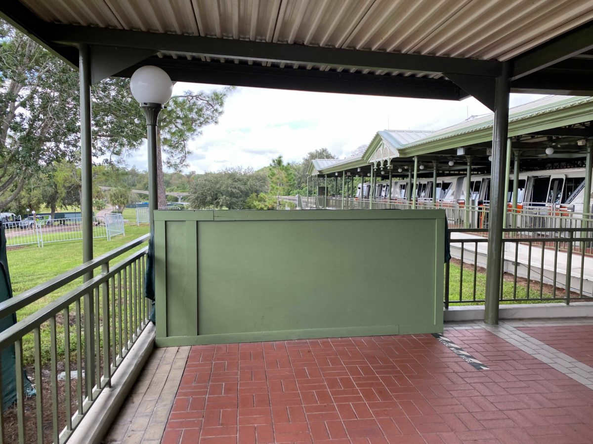 magic-kingdom-dock-construction-october-7-2020-6