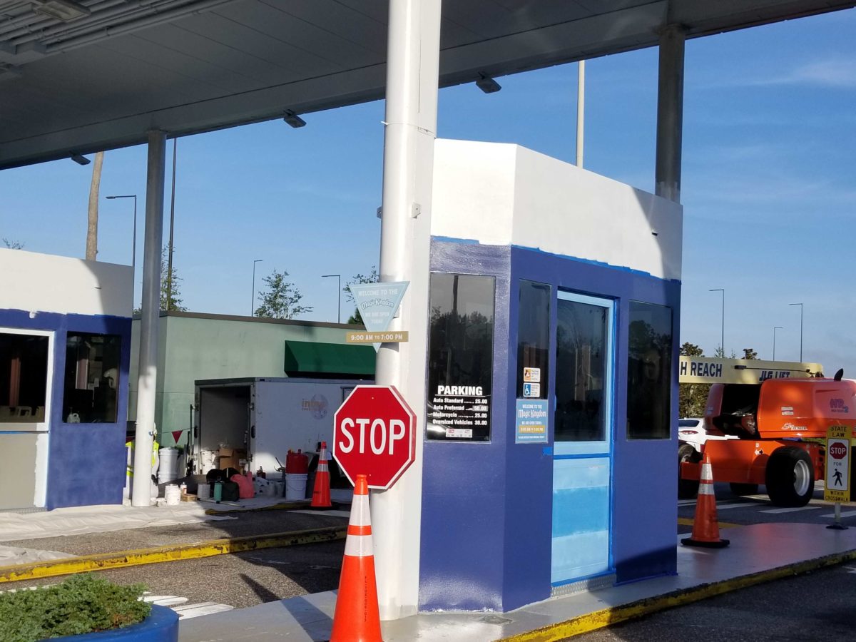 magic-kingdom-toll-plaza-10-06-11