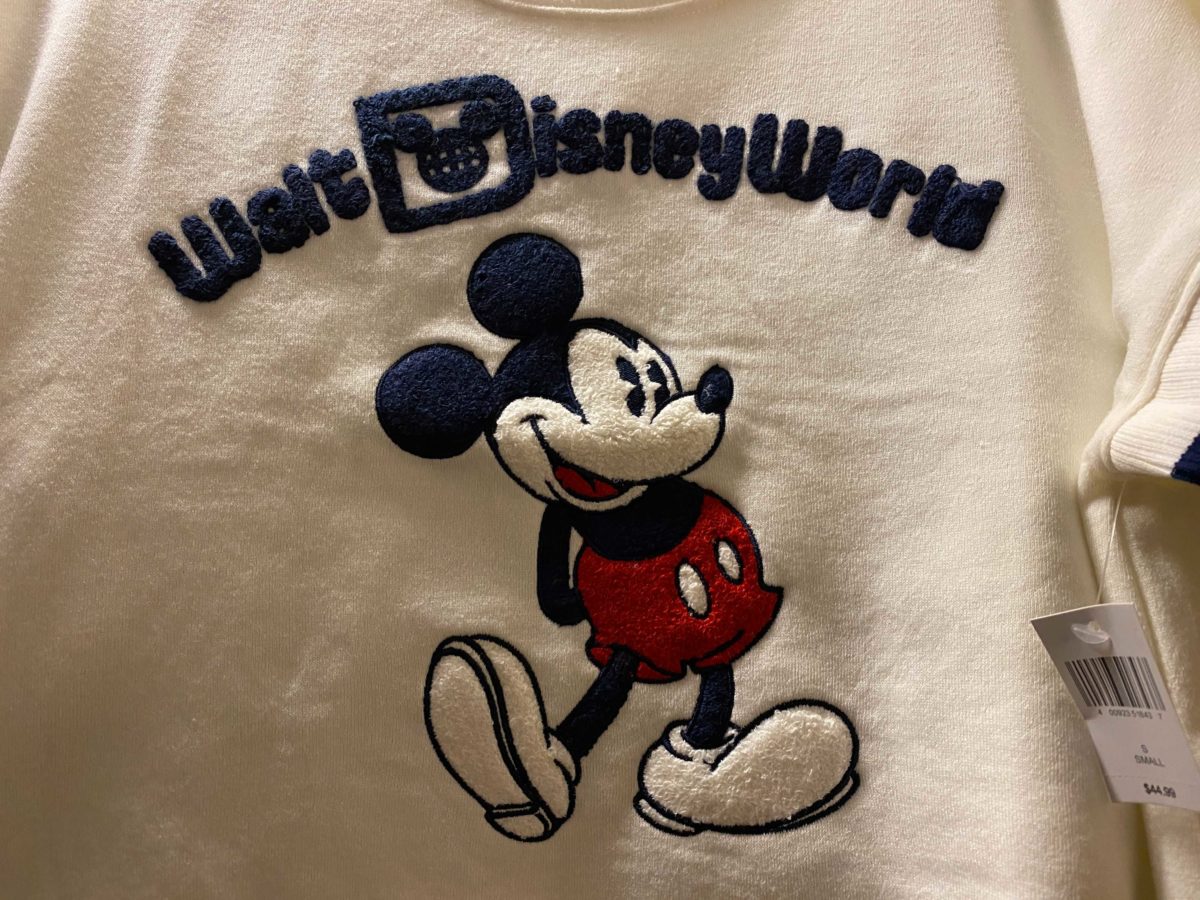 disneyland mickey sweatshirt