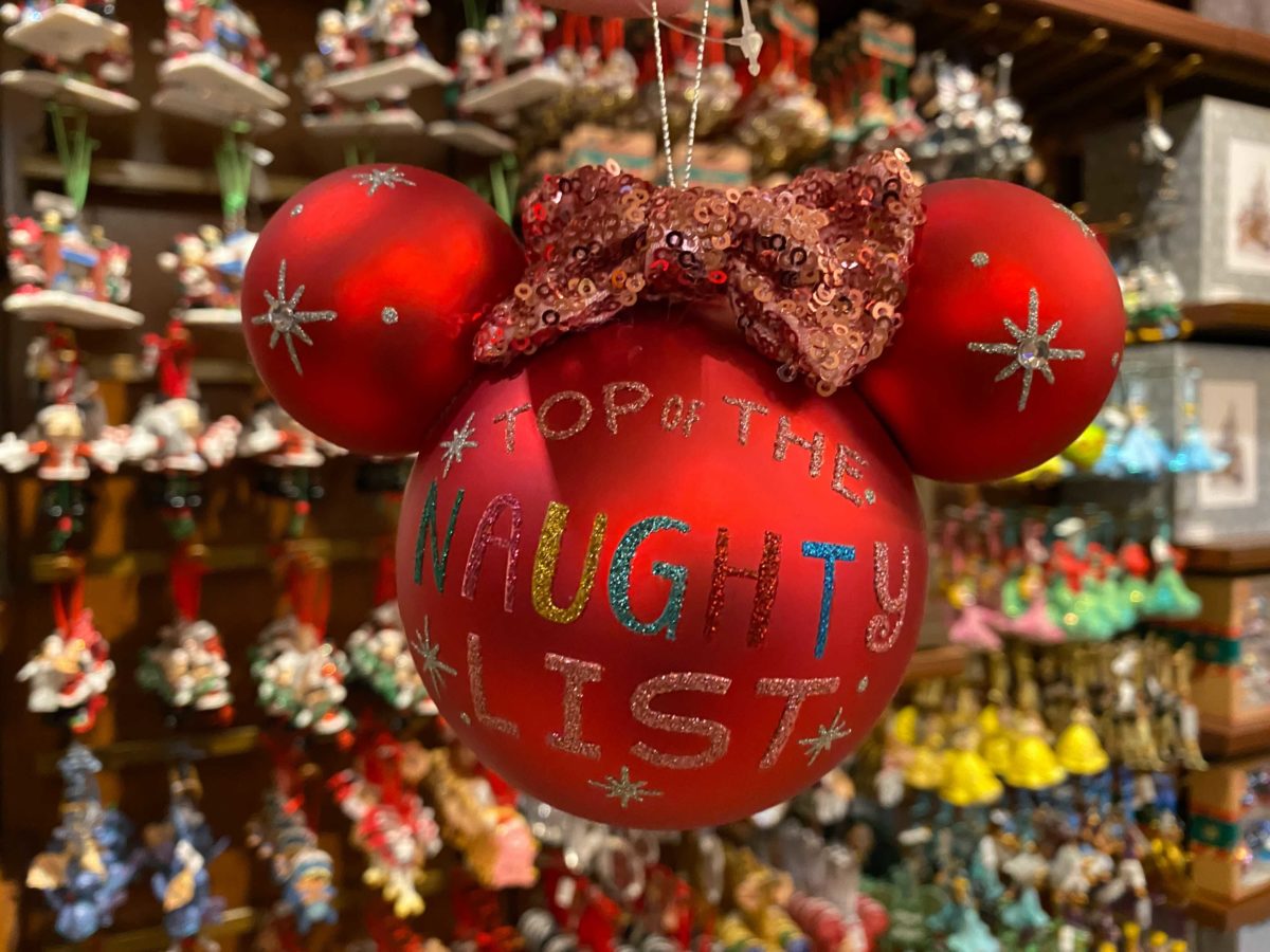 minnie-mouse-top-of-the-naughty-list-ornament-1