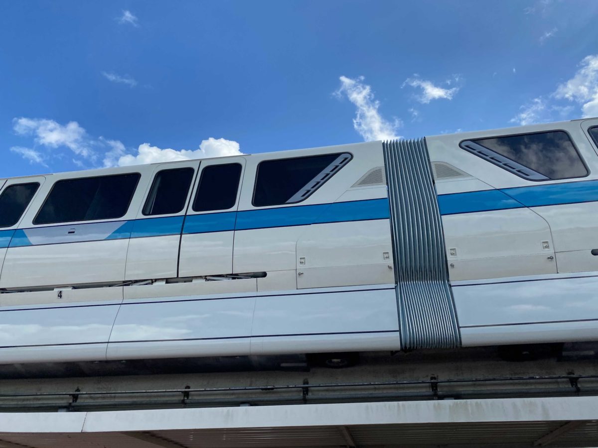 monorail-blue-silver-deltas-refreshed-interior-walt-disney-world-15