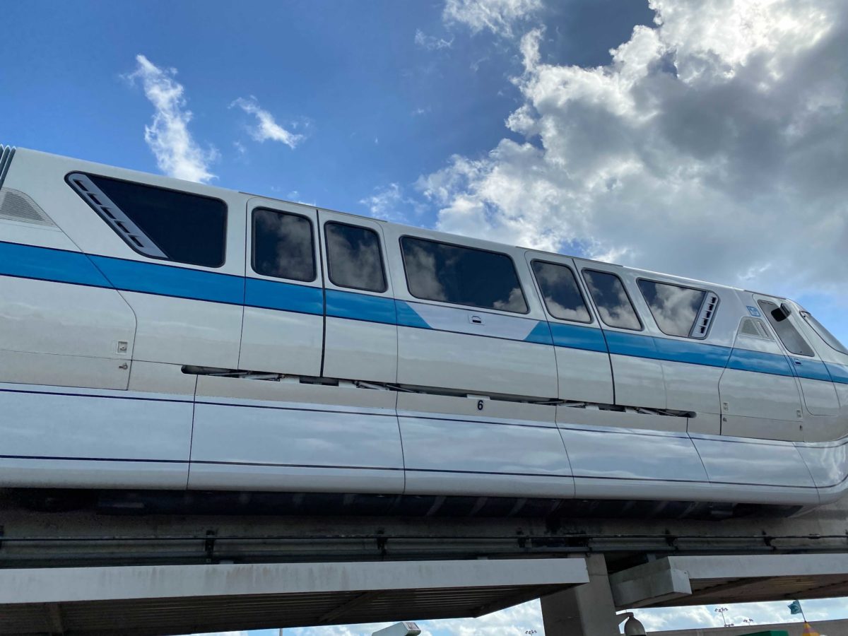 monorail-blue-silver-deltas-refreshed-interior-walt-disney-world-16
