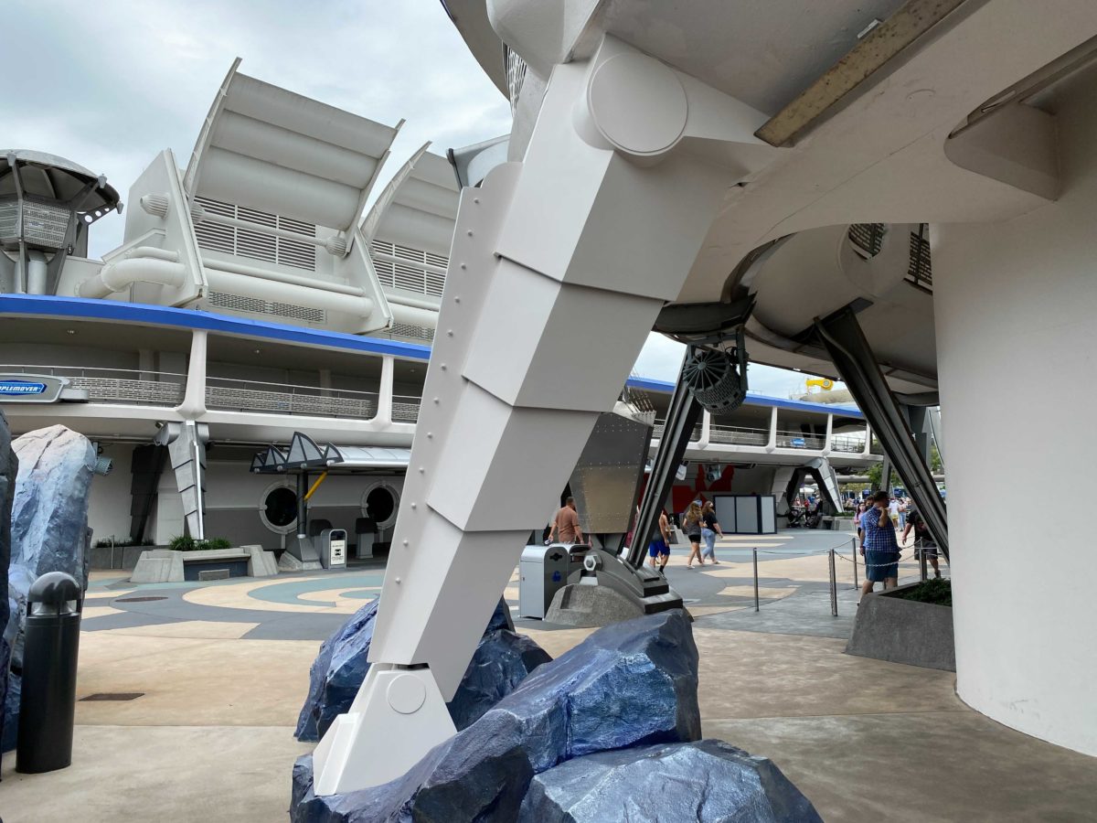 peoplemover-supports-repainting-october-21-2020-2