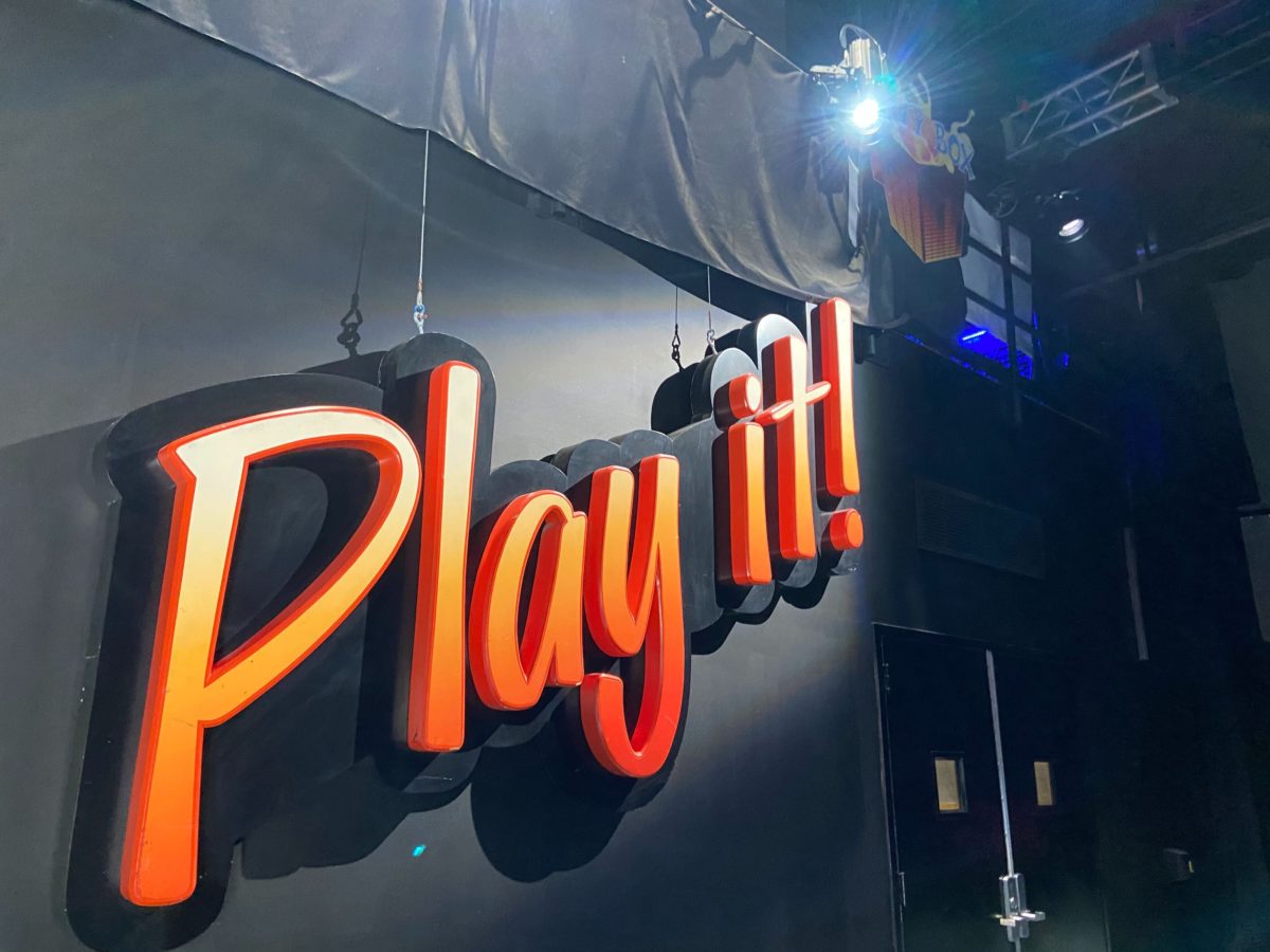 play-it-sign-1