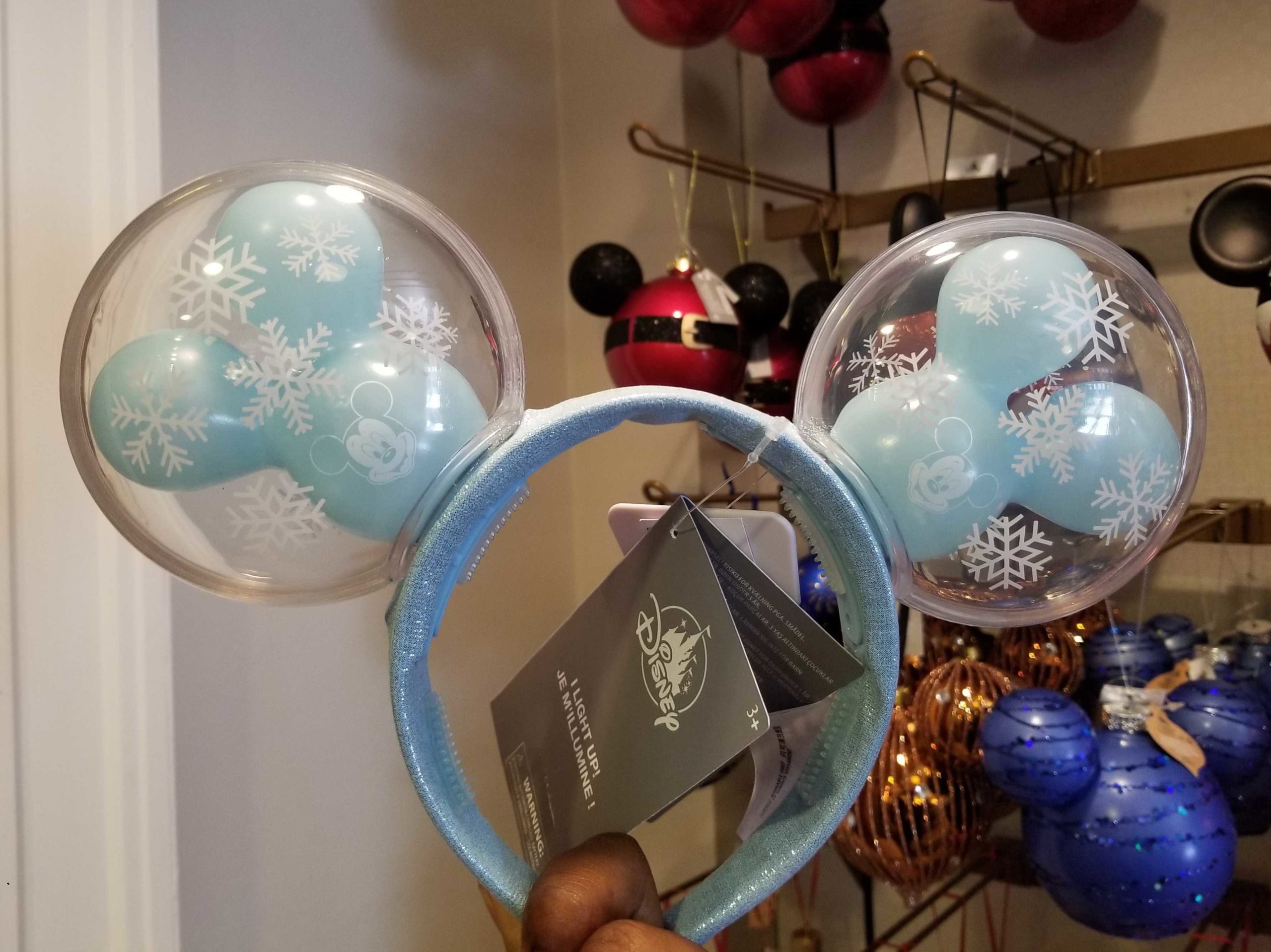 PHOTOS NEW LightUp Mickey Snow Globe Balloon Ear