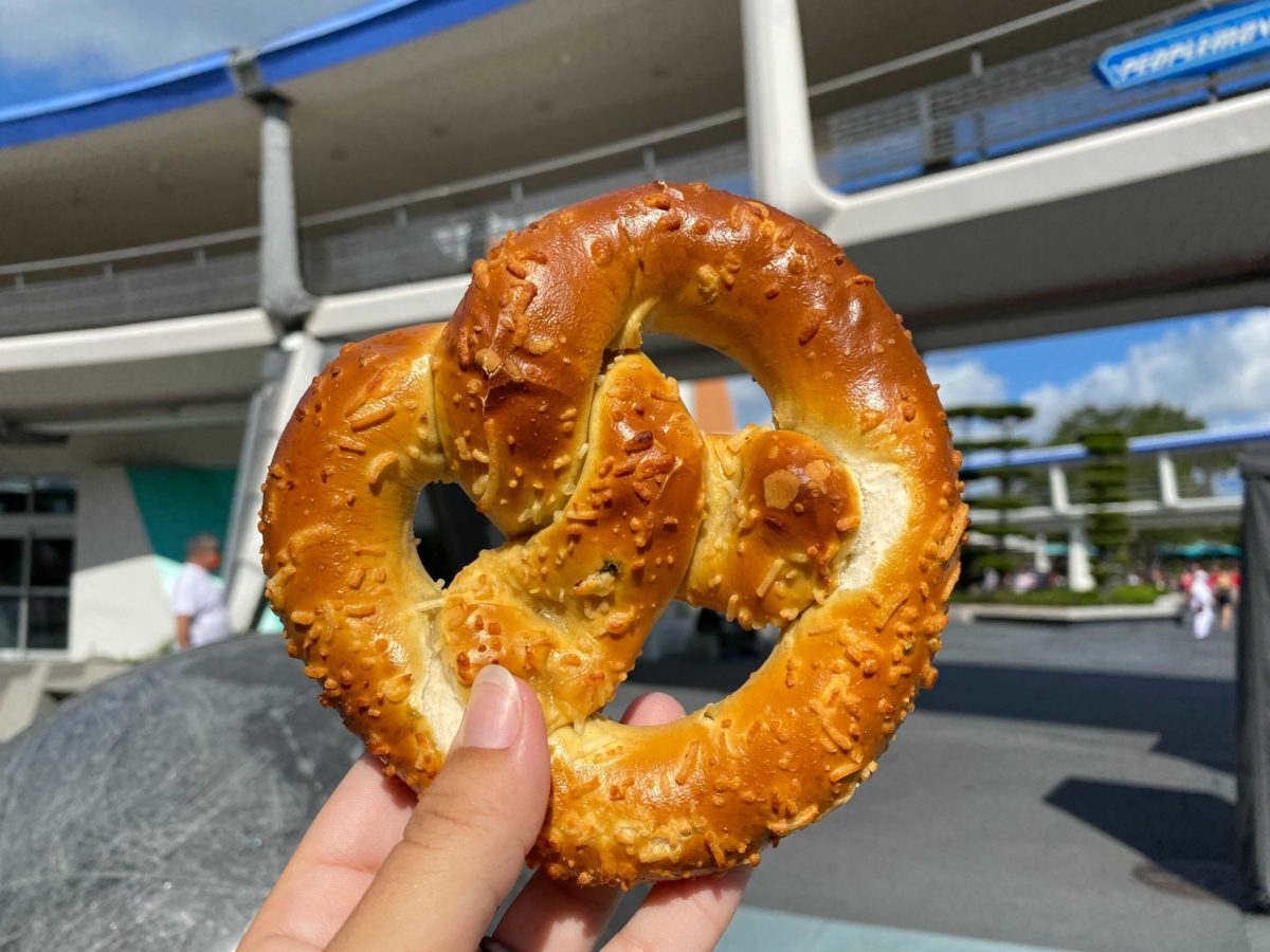 the-lunching-pad-jalepeno-pretzel-3