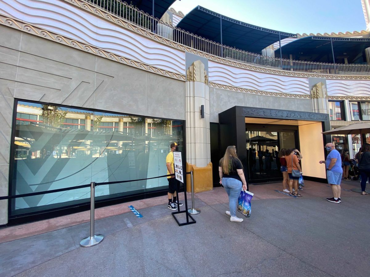 the-void-downtown-disney-signage-removed_2-8974304