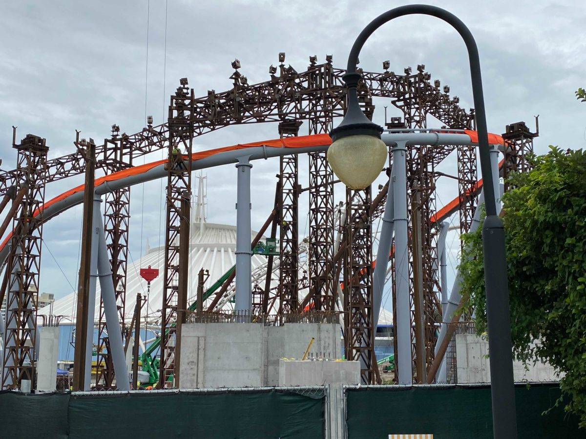 tron-lightcycle-run-construction-october-21-2020-21