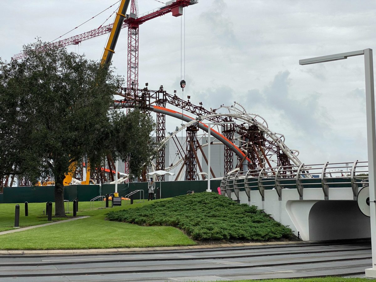 tron-lightcycle-run-construction-october-21-2020-37
