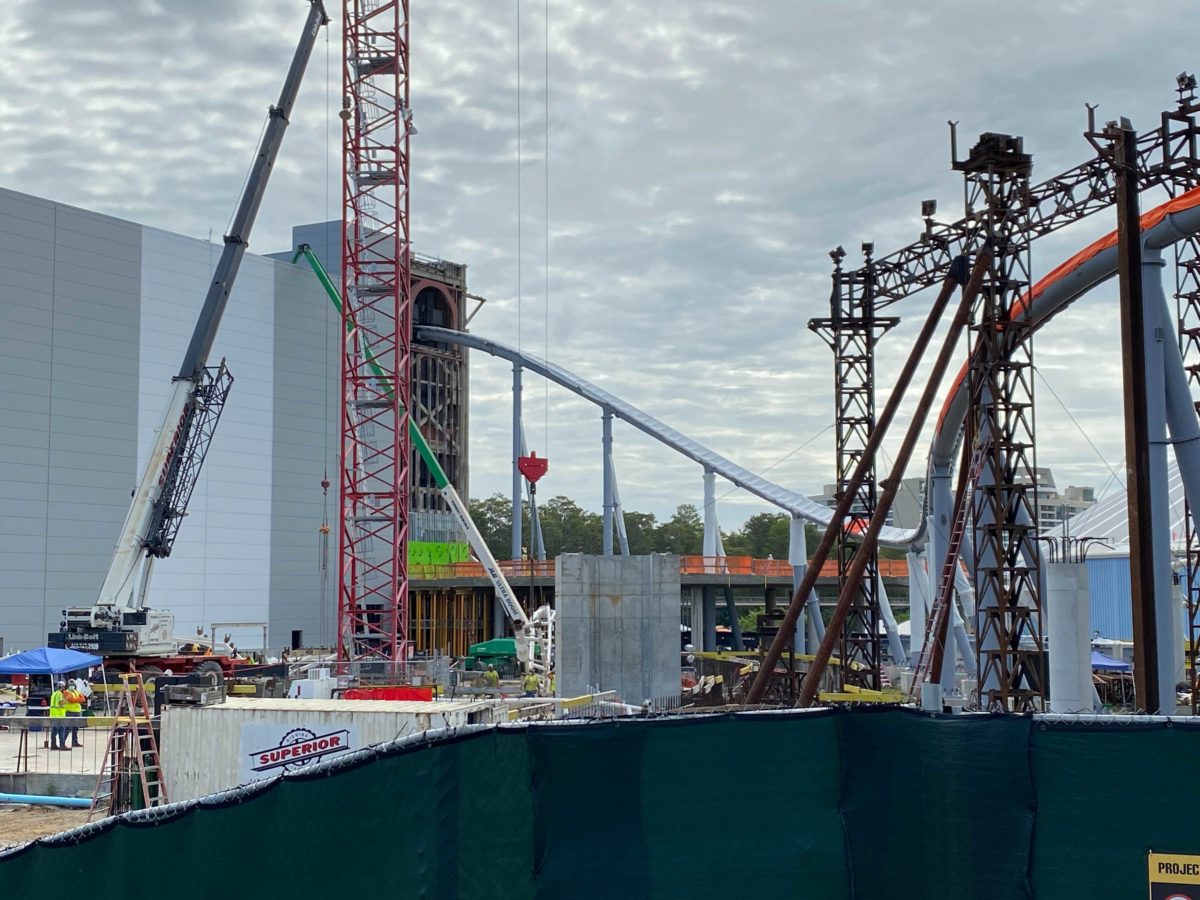 tron-lightcycle-run-construction-october-22-2020-4