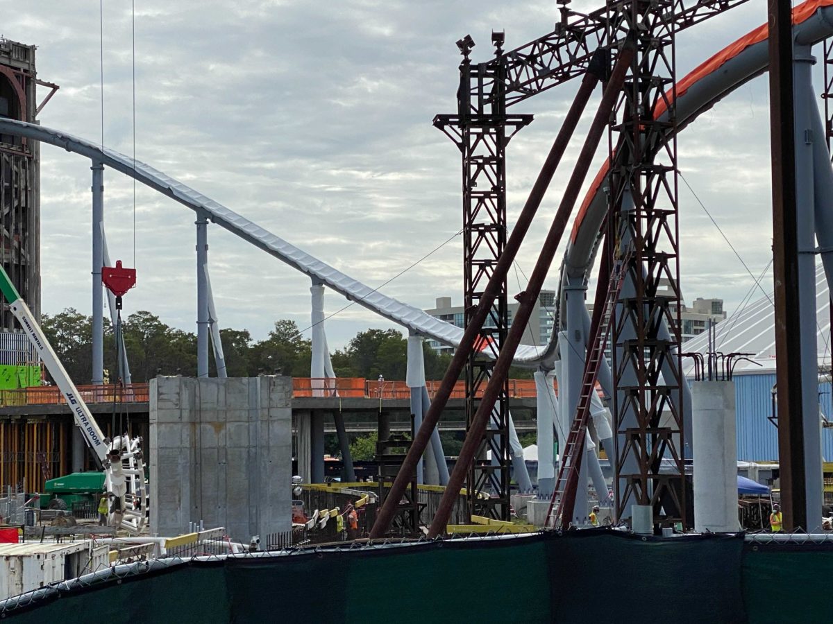 tron-lightcycle-run-construction-october-22-2020-9