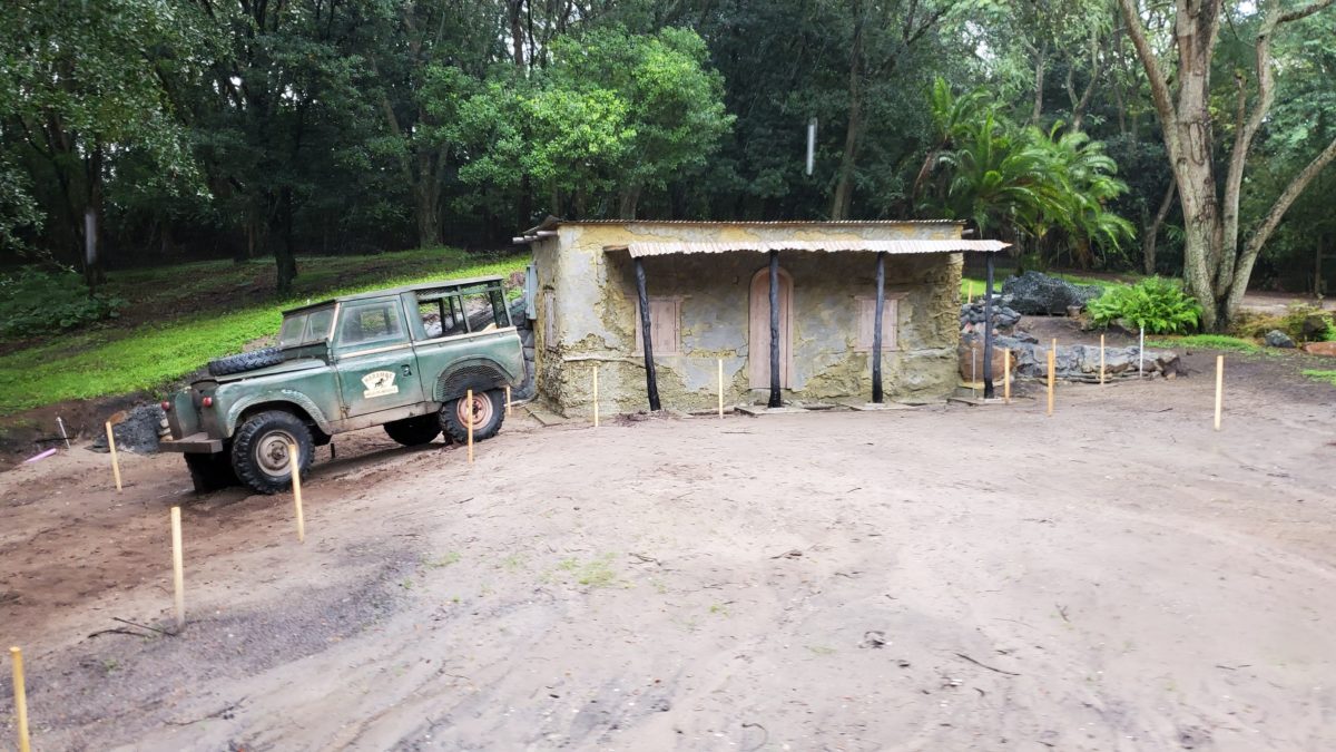 truck-added-goat-building-kilimanjaro-safaris-disneys-animal-kingdom