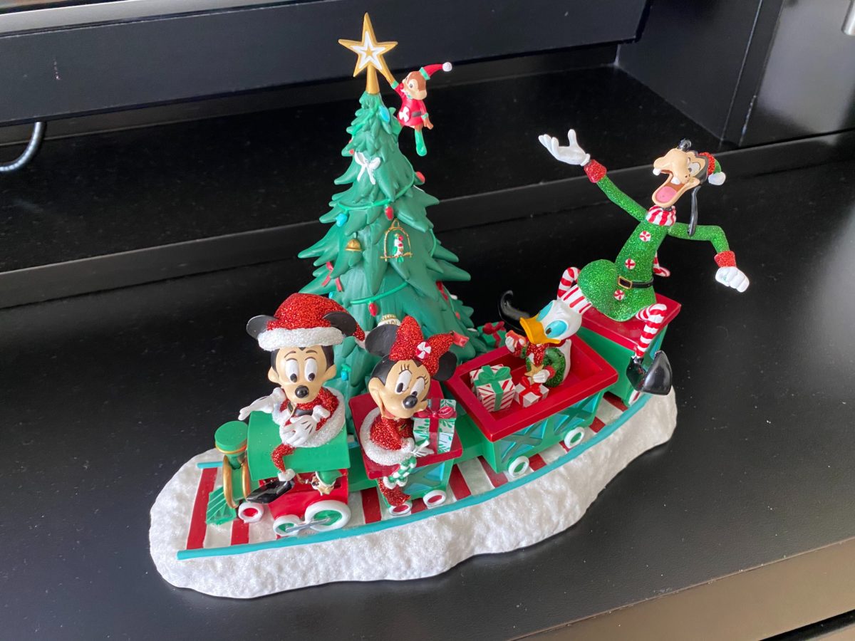 wdw-christmas-2020-merch-202