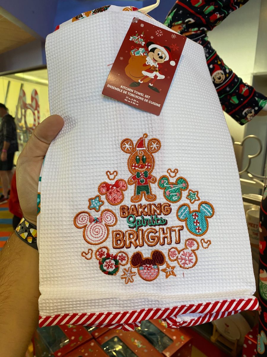 wdw-christmas-2020-merch-60