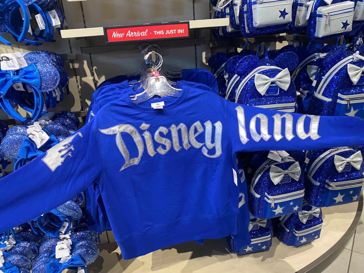 wishes-come-true-blue-downtown-disney-district-disneyland-ladies-long-sleeved-shirt-1