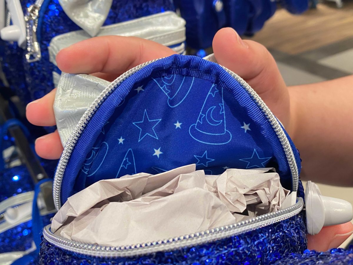 wishes-come-true-blue-downtown-disney-district-loungefly-wristlet-5