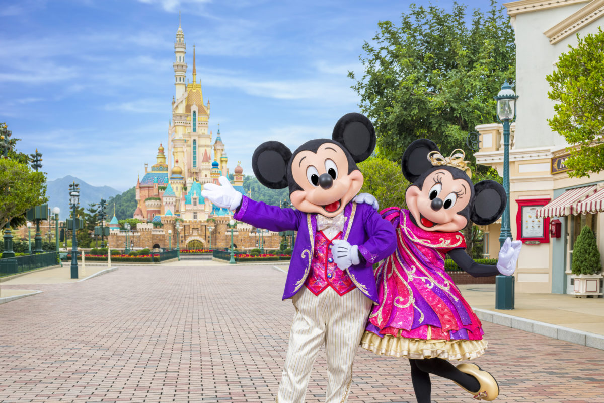 Hong Kong Disneyland 15th Anniversary Launch Celebration Mickey Minnie Castle