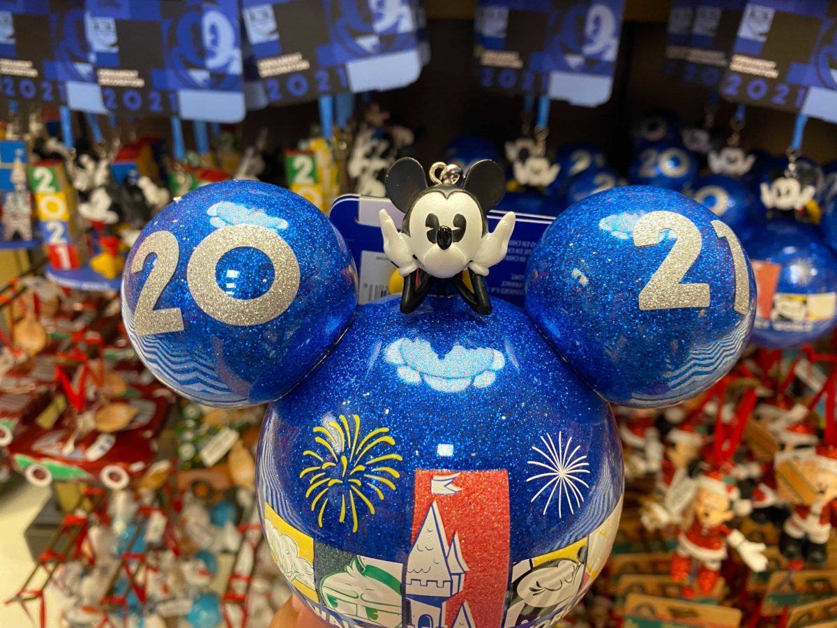 PHOTOS NEW Mickey Mouse 2021 Christmas Ornaments Now
