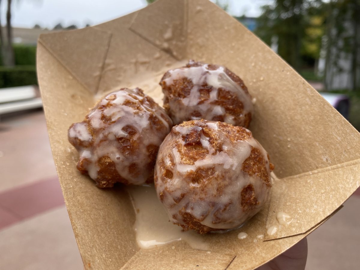 apple-fritter-donuts-donut-box-second-review-epcot-11112020-2936631