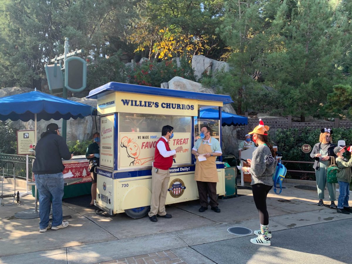 buena-vista-street-reopening-day-nov-19_30