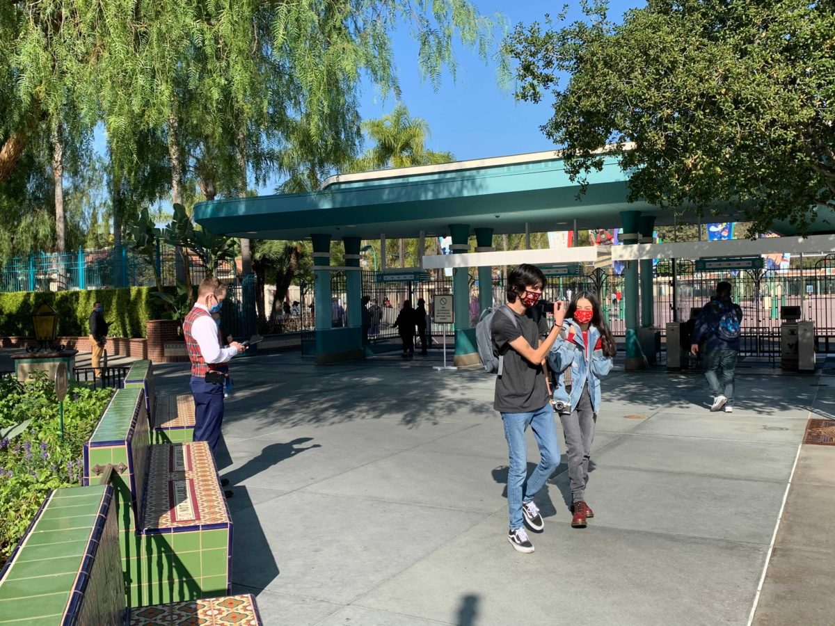 buena-vista-street-reopening-day-nov-19_31-2458520