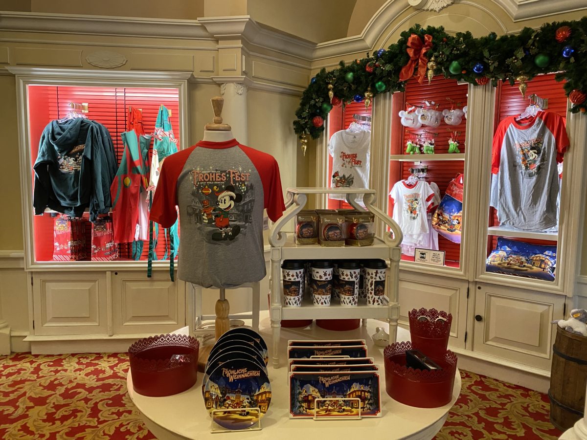 christmas-merchandise-germany-pavilion-epcot-11262020-2581402